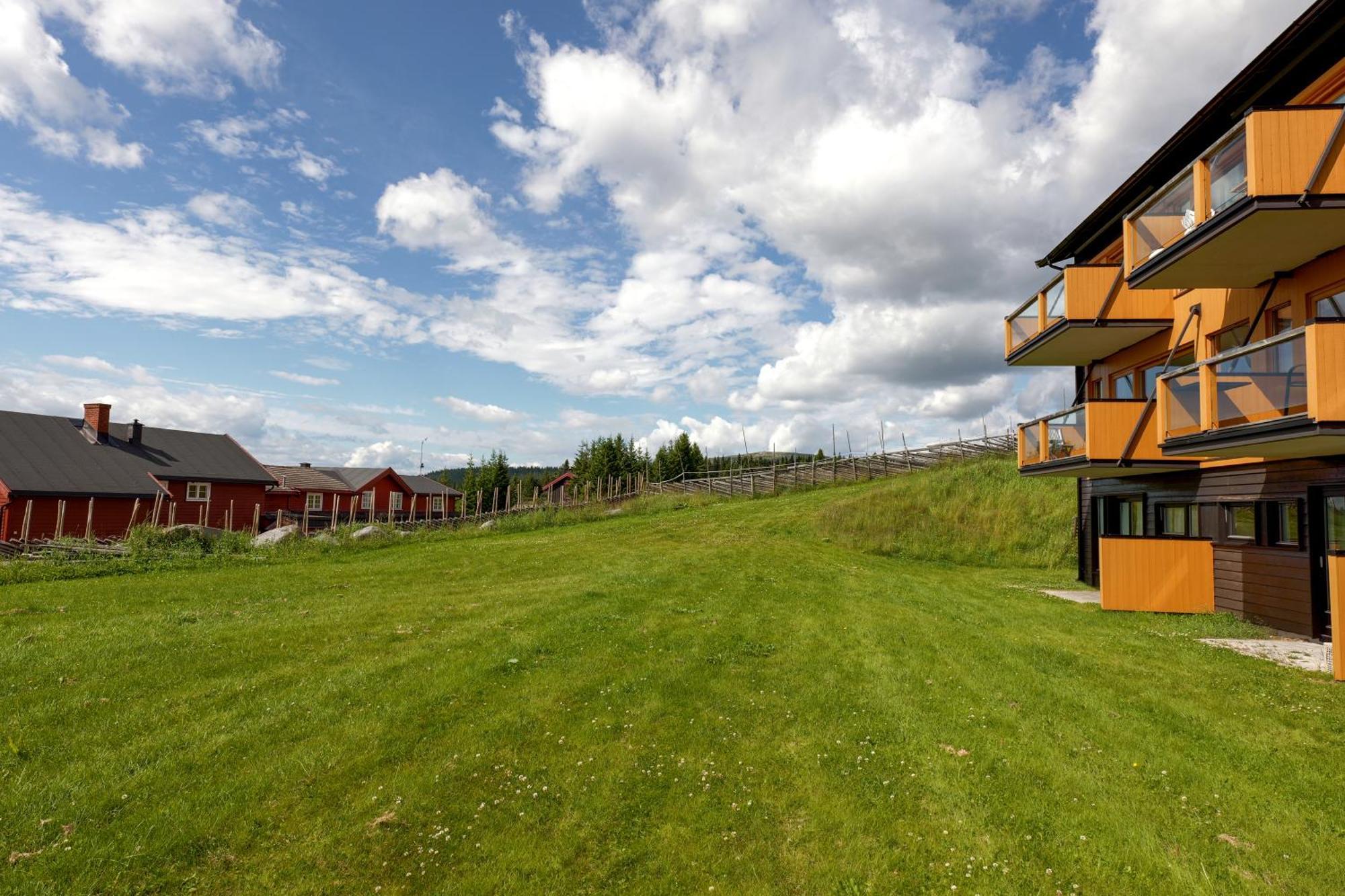 Nordseter Ski Lodge: Modern Apartment with Scenic Trail Access Exterior photo